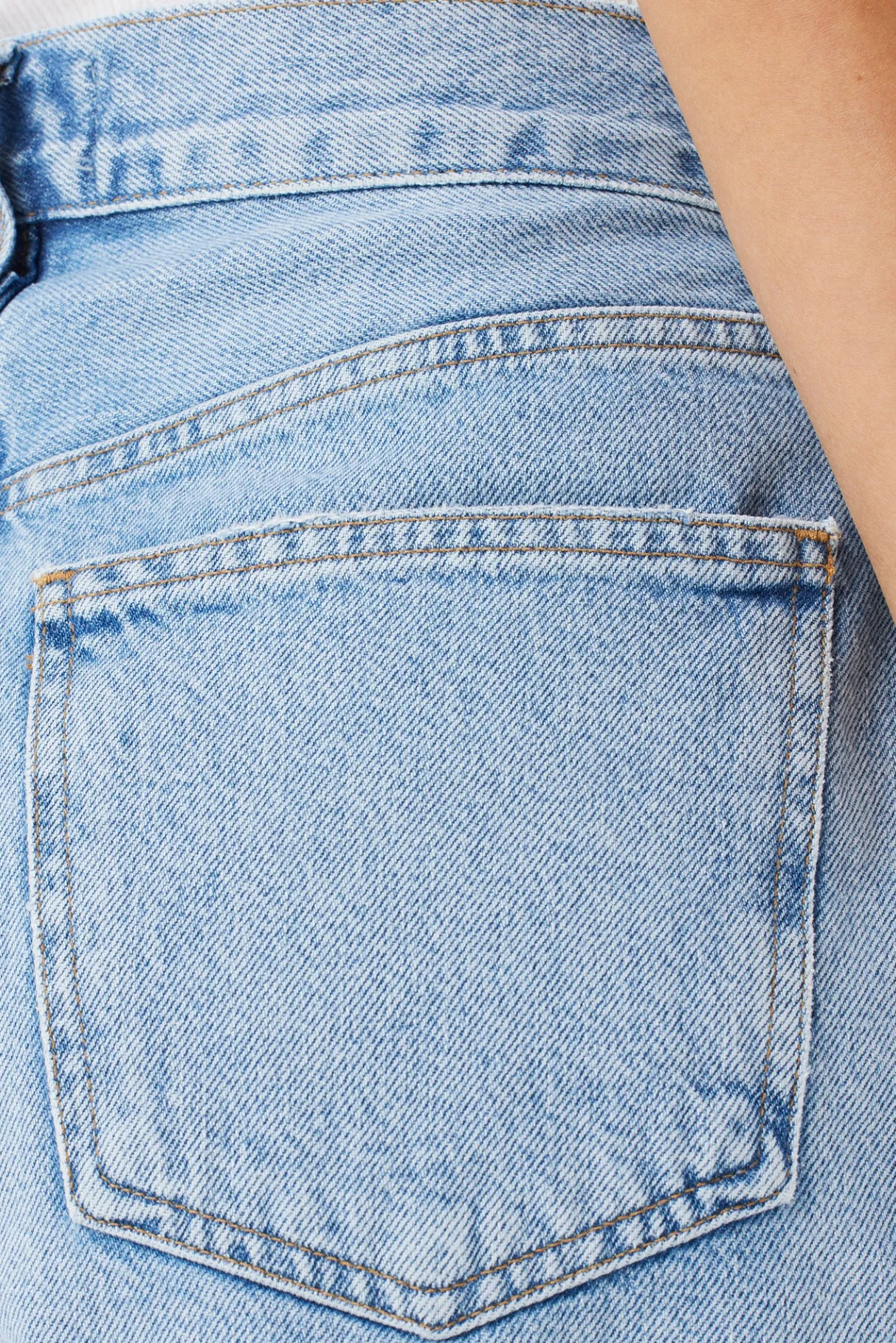 Amour Vert AGOLDE Dame Denim Short Tension Best