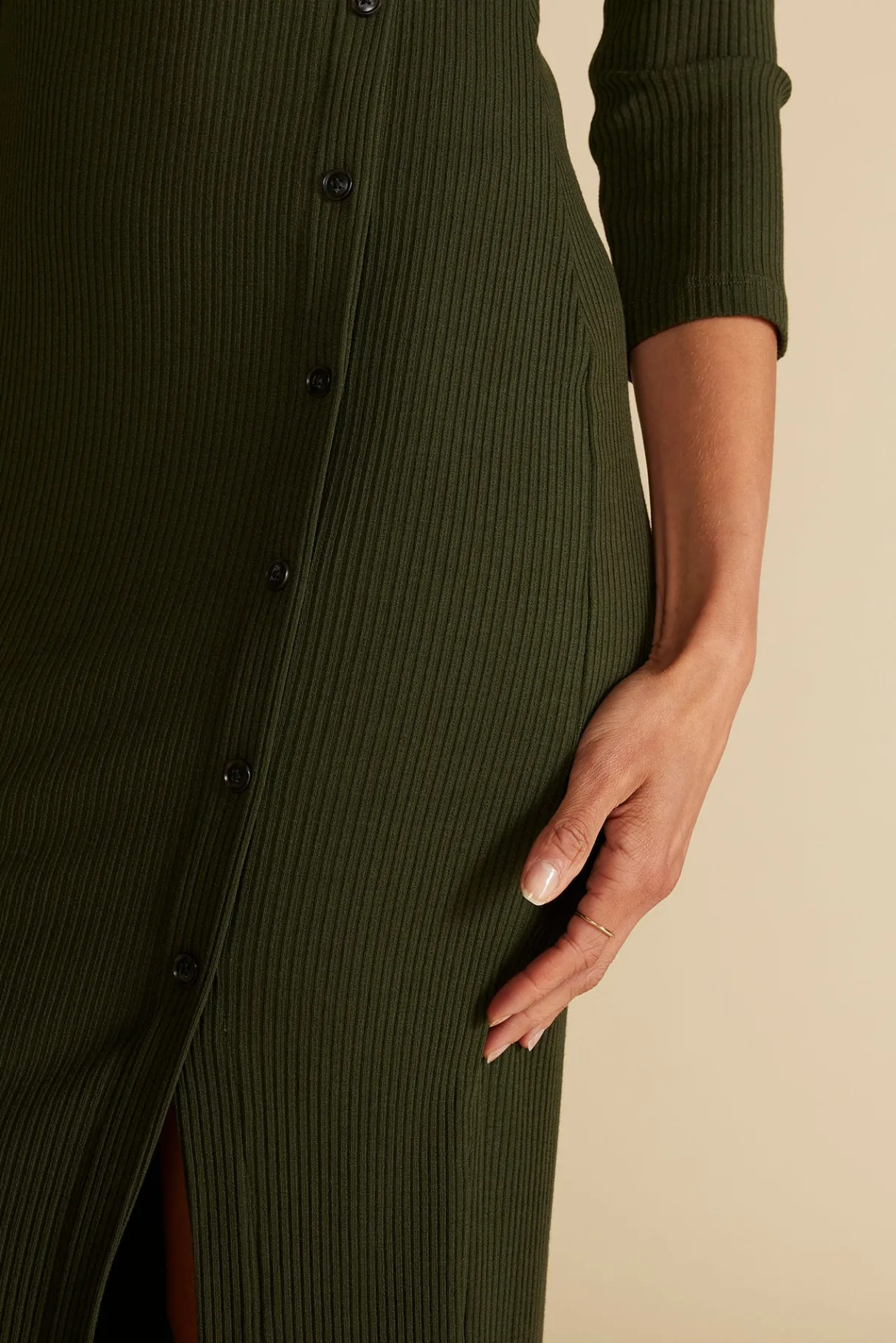 Amour Vert Angeline Paris Rib Midi Dress OliveGreen Outlet
