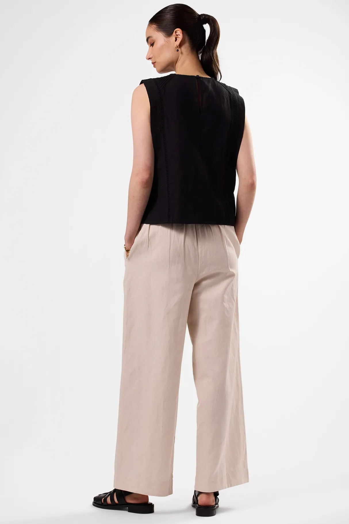 Amour Vert Detailed Cotton Linen Tank Top Black Clearance