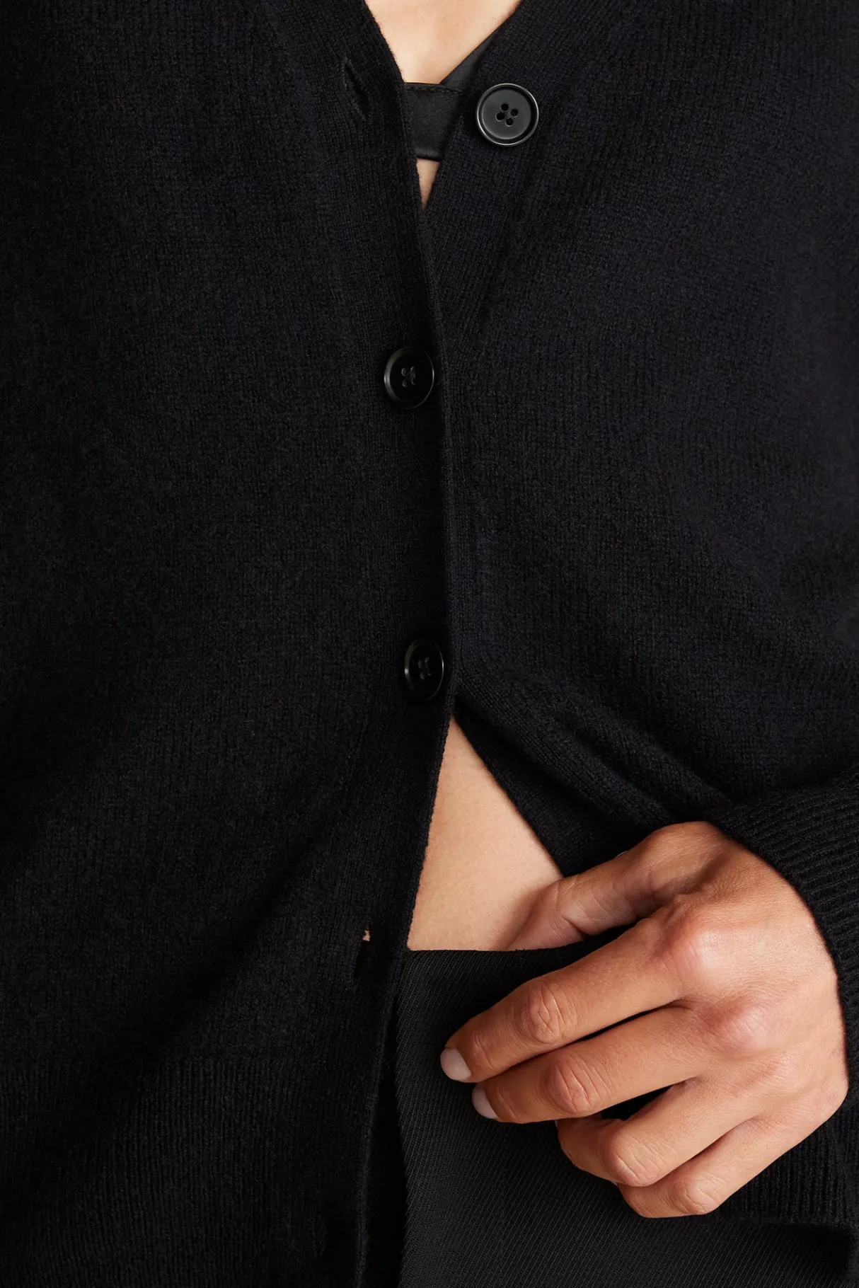 Amour Vert Mason Cashmere Cardigan Black Online